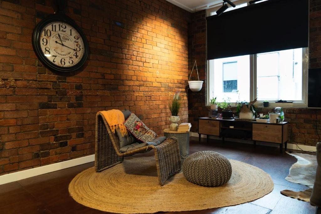StayCentral - Heritage Warehouse Retreat Melbourne
