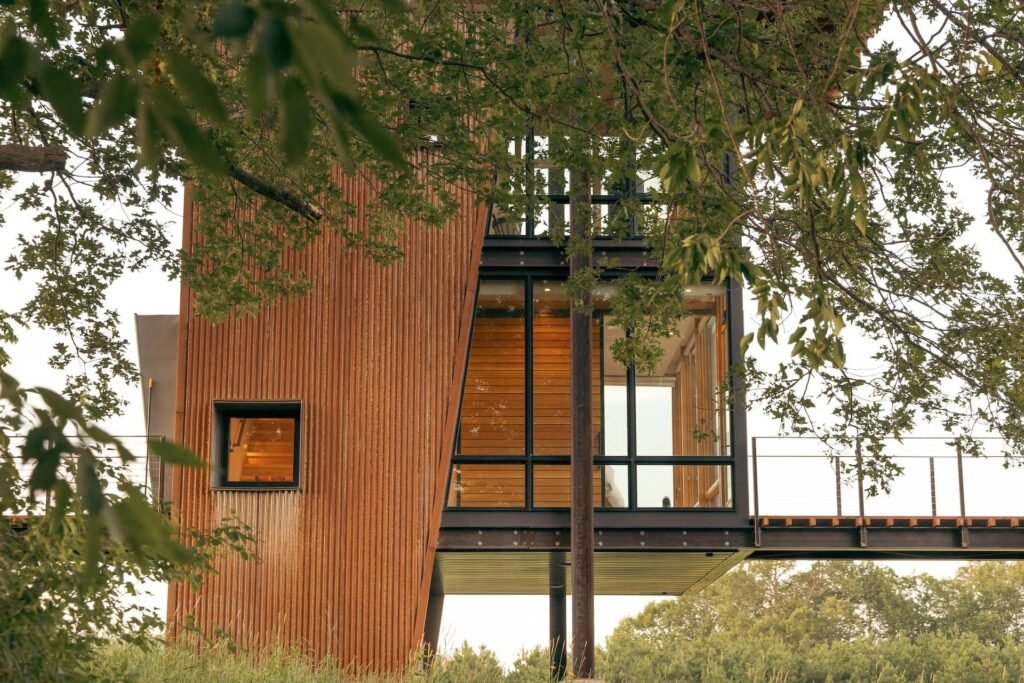treehouse accommodation in victoria