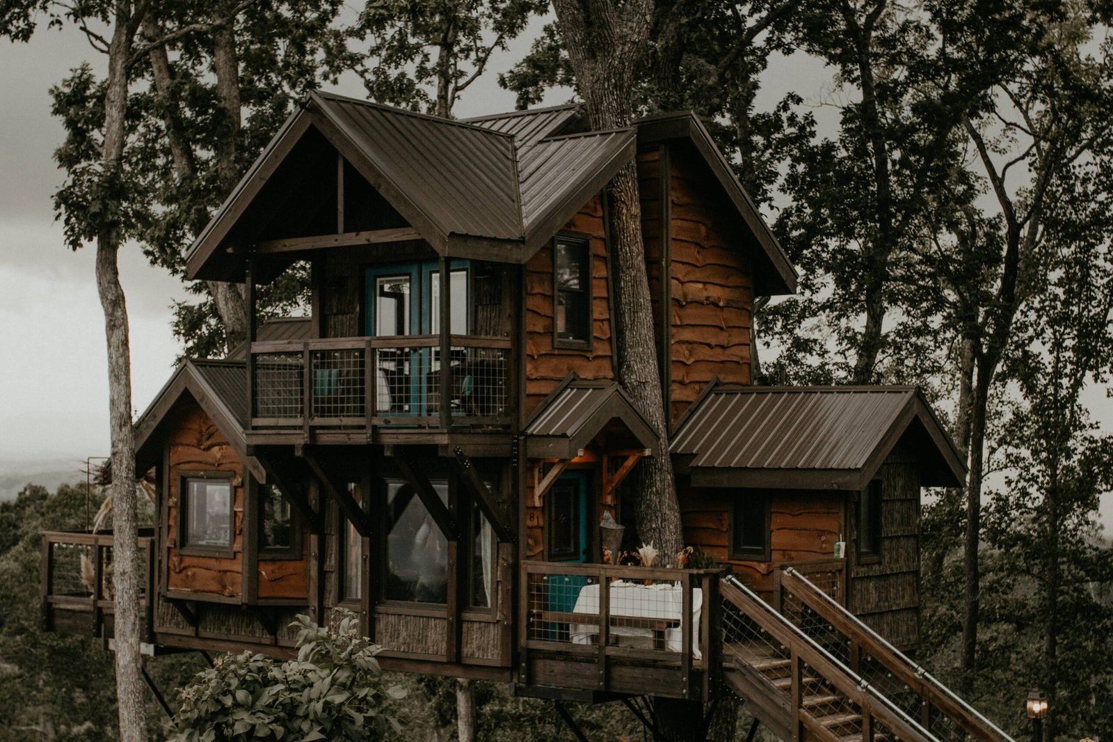 Treehouses Accommodations in Austin Texas