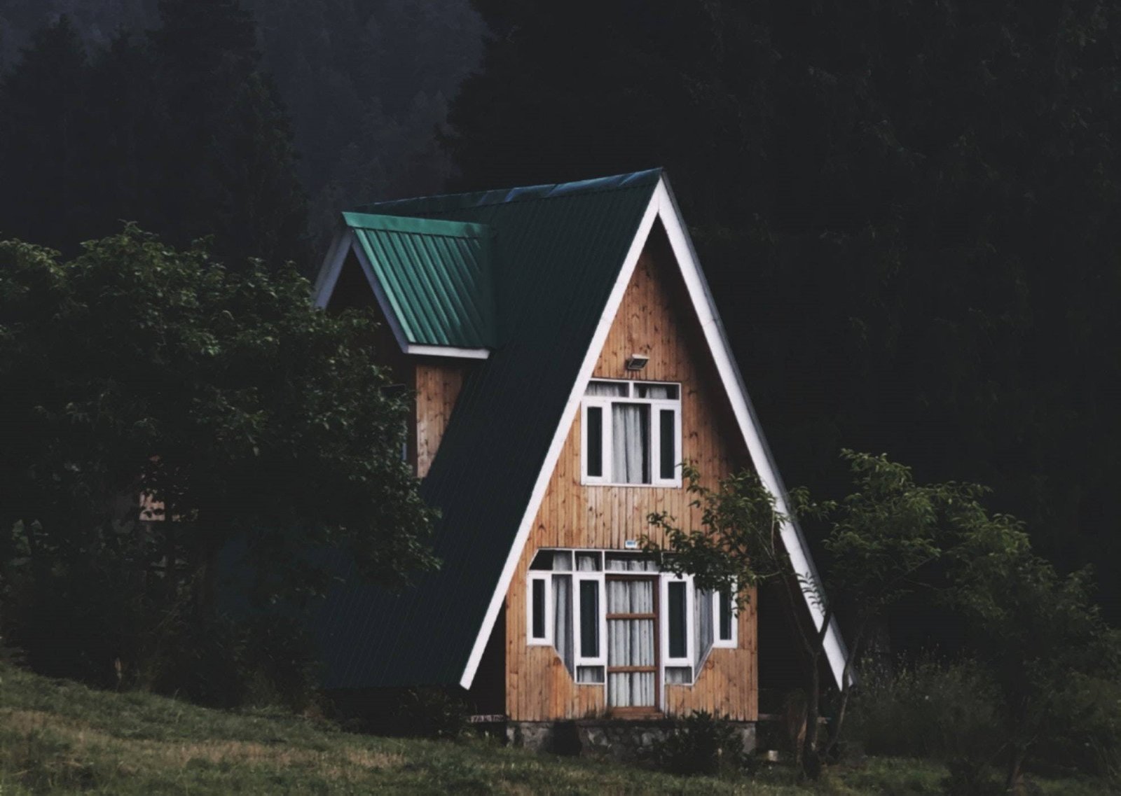 Treehouses Accommodations in Virginia